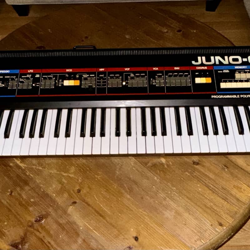 1982 - 1984 Roland Juno-60 61-Key Polyphonic Synthesizer Black - Used Roland      Vintage