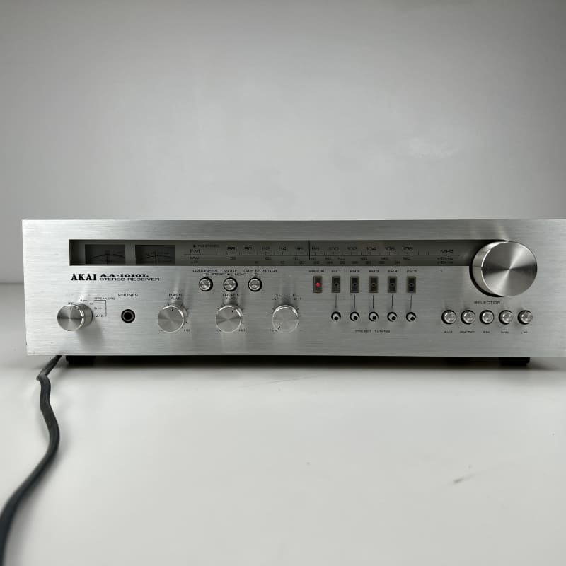 Akai AA-1010L - Stereo vintage Receiver - Used Akai      Vintage