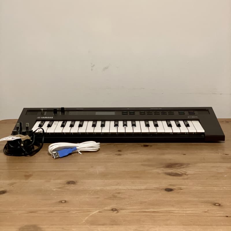 2015 - Present Yamaha Reface DX Mini Mobile Keyboard Black - Used Yamaha  Keyboard