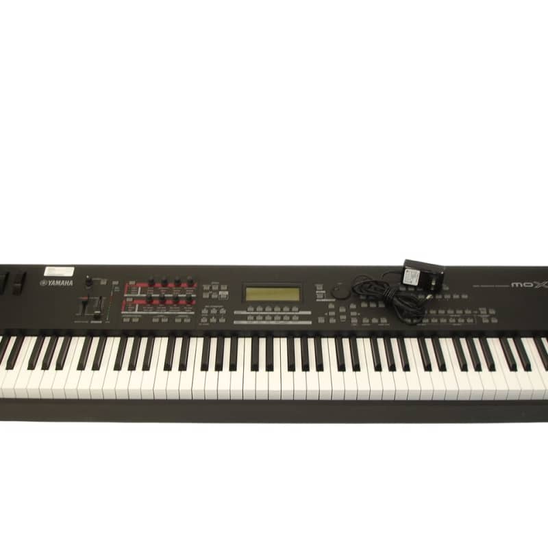 Yamaha MOX8 - used Yamaha      Workstation        Keyboard Synth