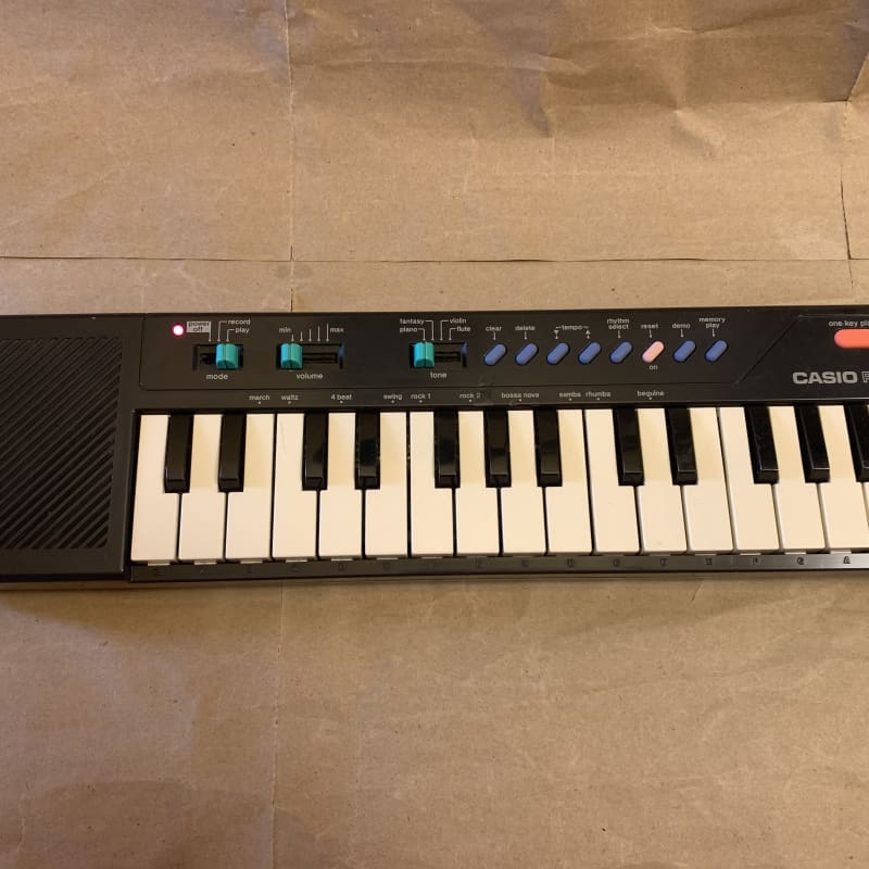 1980s Casio PT-10 29-Key Mini Synthesizer Black - used Casio               Synth