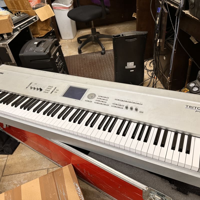 Korg Korg Triton Pro X 88 - used Korg      Workstation   Sampler     Keyboard