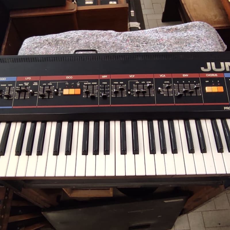 Roland Juno 60 - Used Roland     Midi