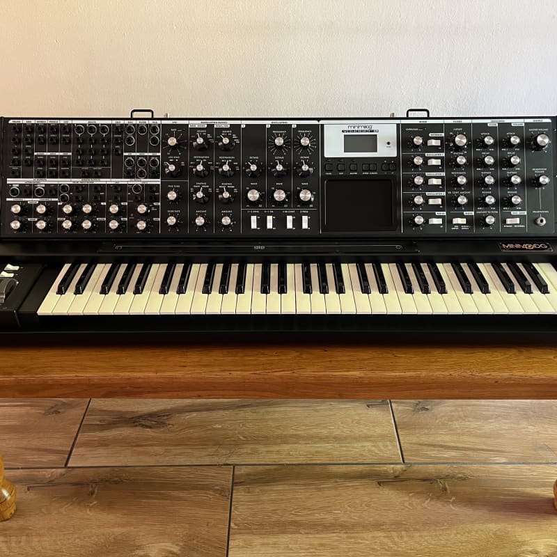 2010 Moog Minimoog Voyager XL 61-Key Monophonic Synthesizer Bl... - used Moog              Synthesizer