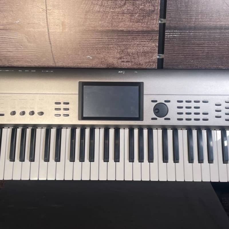 Korg Krome EX 61 - Used Korg           Sequencer  Synth