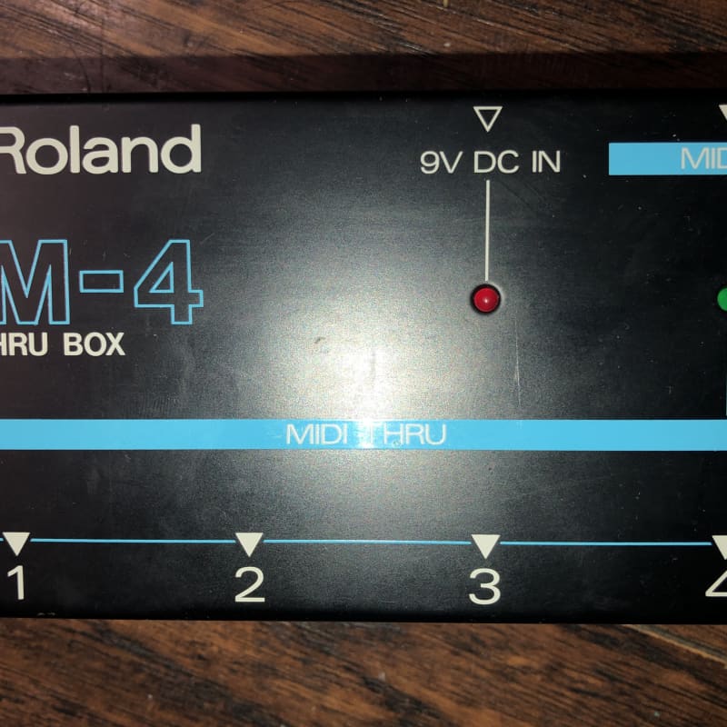 Roland MM-4 MIDI Thru Box Black - Used Roland     Midi