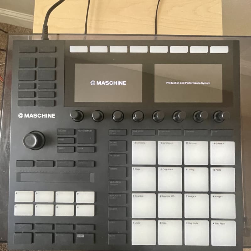 2010s Native Instruments Maschine MKIII Black - Used Native Instruments         Controller