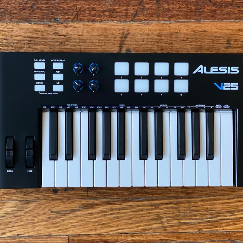 Alesis V25 MKII Black - used Alesis        MIDI Controllers      Keyboard Synth