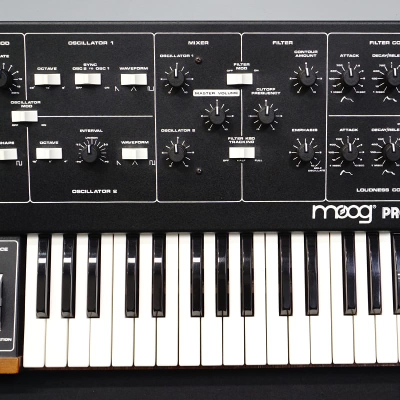 1979 - 1984 Moog Prodigy 32-Key Monophonic Analog Synthesizer ... - used Moog  Vintage Synths          Analog   Synth