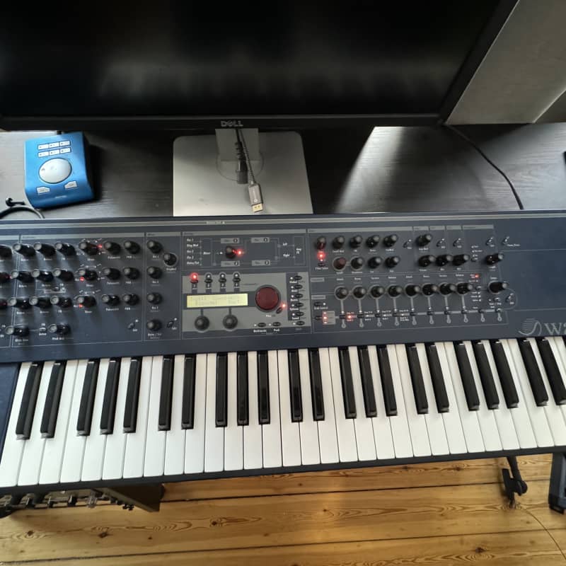 Waldorf Q Keyboard Blue - Used Waldorf  Keyboard      Analog     Synth