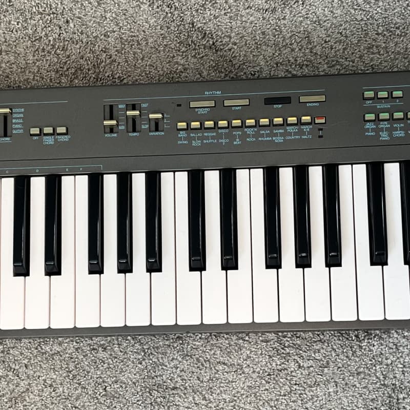 1980 s Yamaha PSR-40 Silver - Used Yamaha  Keyboard