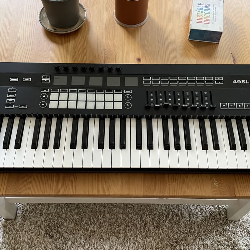 2022 Novation 49 SL MKIII Black - used Novation        MIDI Controllers      Keyboard Synth