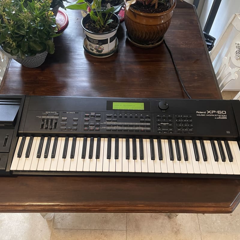 Roland XP-60 61-Key Music Workstation Keyboard Black - Used Roland  Keyboard           Synth