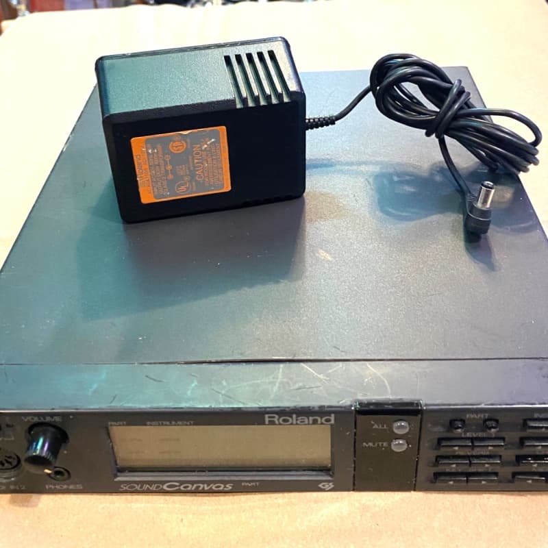 1991 - 1993 Roland Sound Canvas SC-55 MIDI Sound Generator Black - Used Roland     Midi
