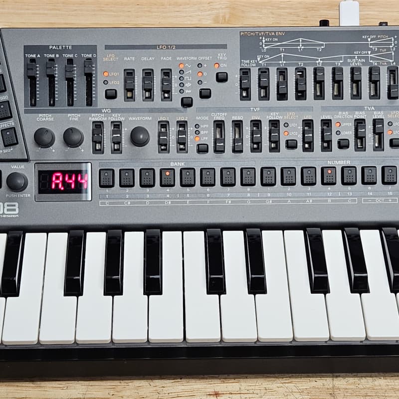 2021 - Present Roland JD-08 Boutique Series Programmable Synth... - Used Roland  Keyboard           Synth