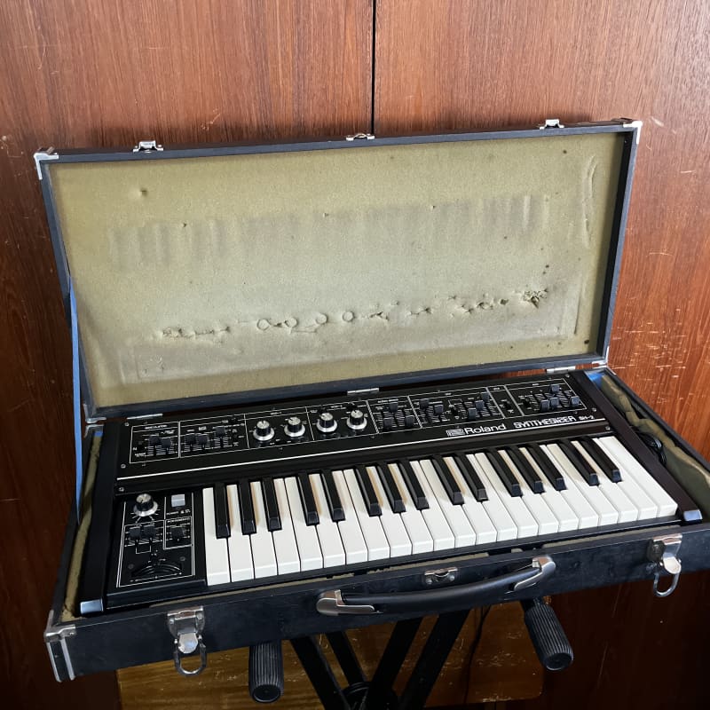 1979 - 1982 Roland SH-2 37-Key Synthesizer Black - Used Roland             Synth