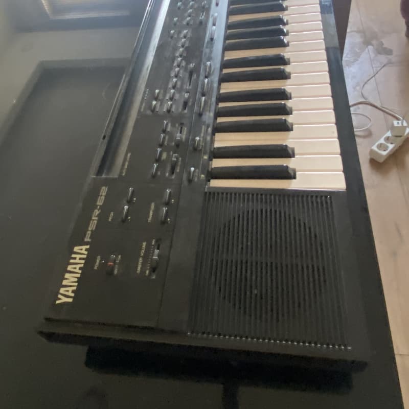 1990s Yamaha PSR 62 - Used Yamaha  Keyboard    Vintage