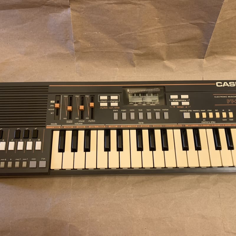 1980s Casio PT-31 31-Key Mini Synthesizer Black - used Casio              Keyboard
