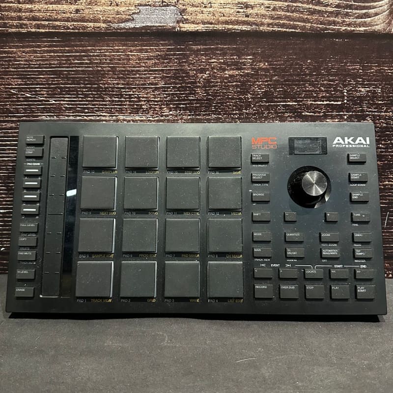 Akai MPC STUDIO - Used Akai         Controller