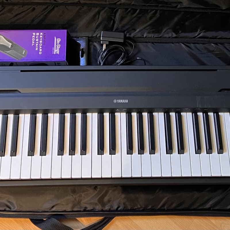 2000s Yamaha P-35 Digital Piano Black - Used Yamaha Piano Keyboard