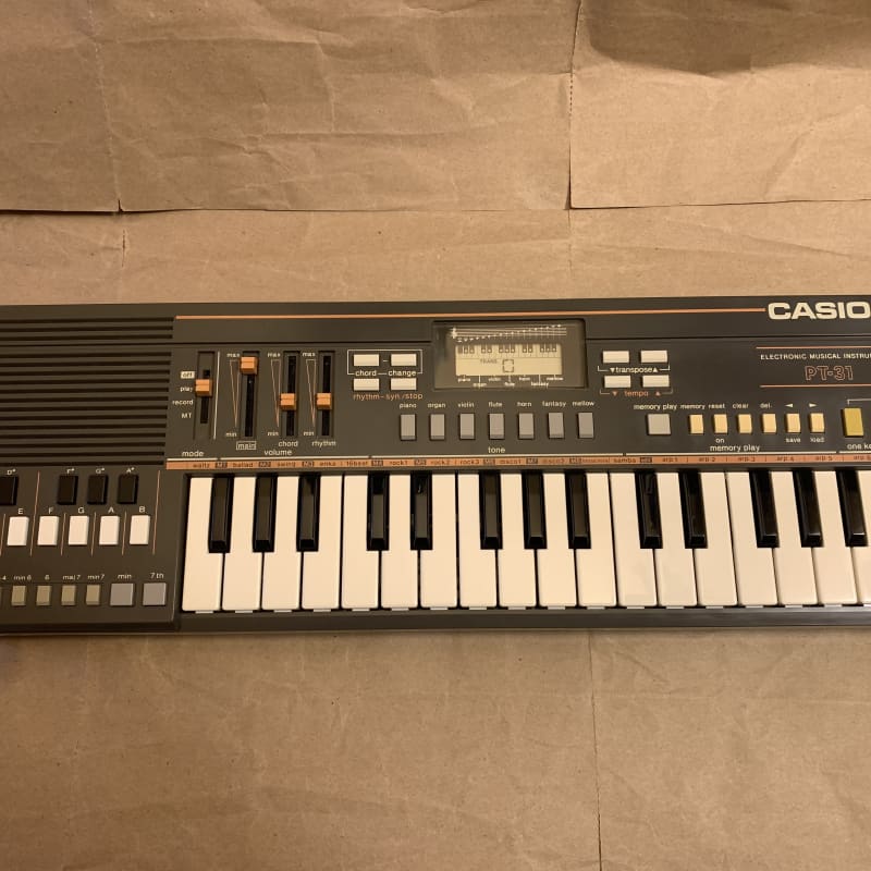 1980s Casio PT-31 31-Key Mini Synthesizer Black - used Casio              Keyboard