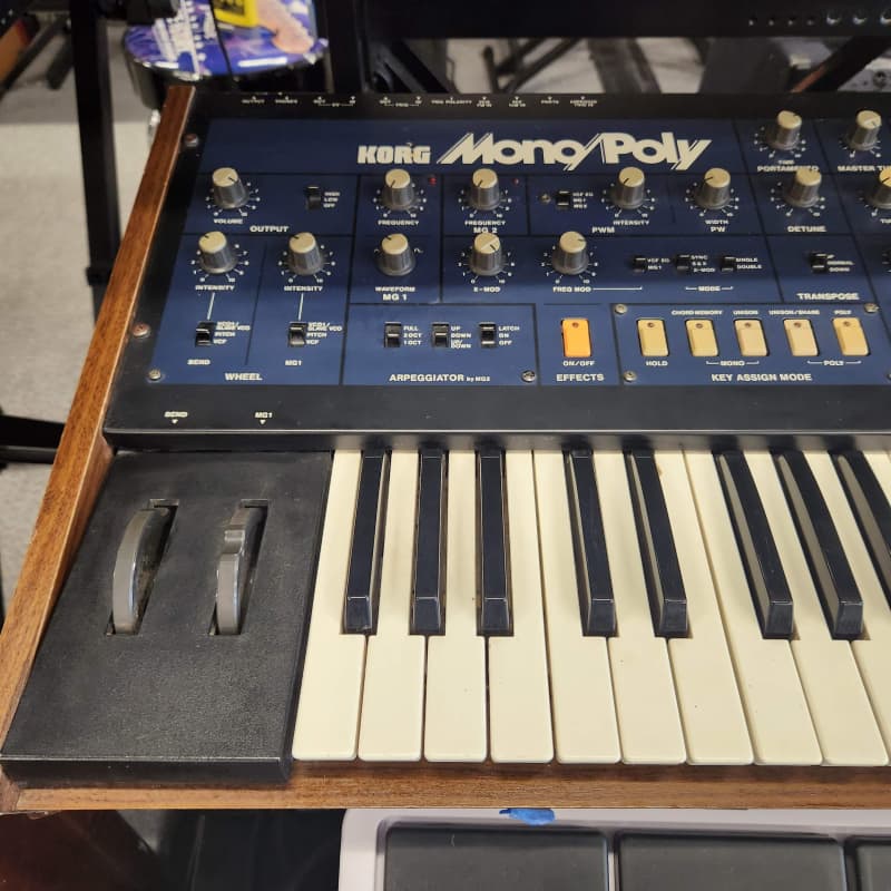 Korg Mono/Poly Synth Synth - used Korg   Vintage Instrument         Analog  Synthesizer