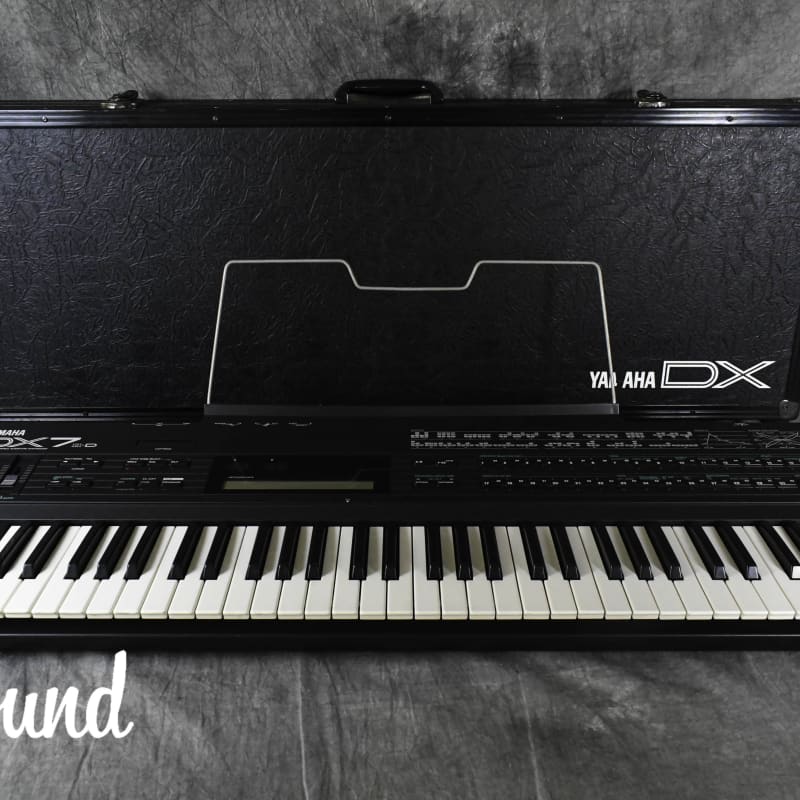 Yamaha DX7II-D - used Yamaha               Synth