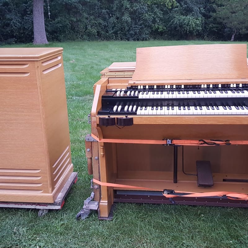1955 - 1974 Hammond C3 Natural - used Hammond      Organ