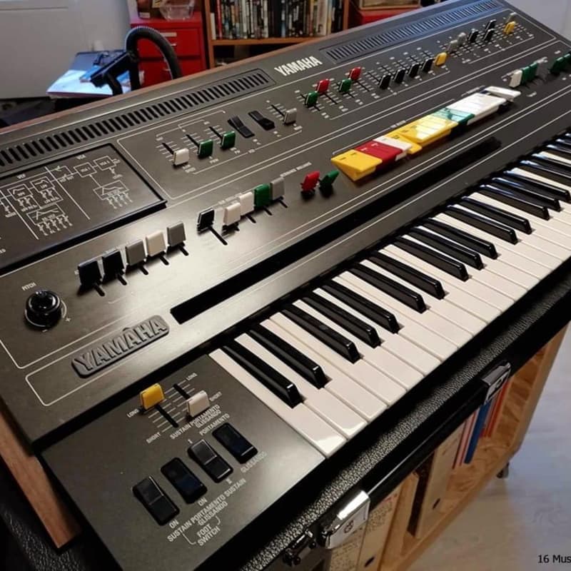 1977 Yamaha CS-60 Polyphonic Synthesizer Black - Used Yamaha     Midi