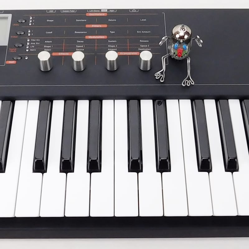 2009 - Present Waldorf Blofeld Keyboard 49-Key Synthesizer Bla... - Used Waldorf  Keyboard           Synth