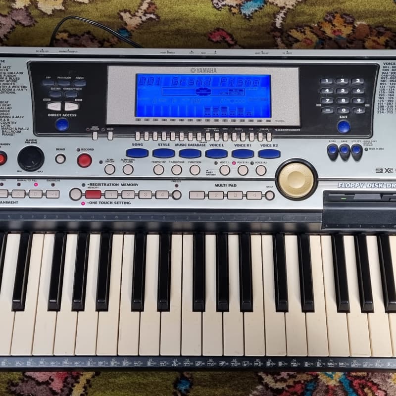 Yamaha PSR550 - Used Yamaha  Keyboard