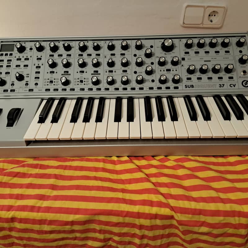 2010s Moog Subsequent 37 CV Paraphonic Analog Synth Gray - Used Moog        Analog     Synth