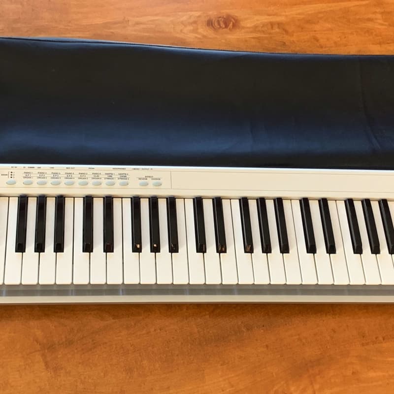 Korg K61p White - used Korg        MIDI Controllers      Keyboard