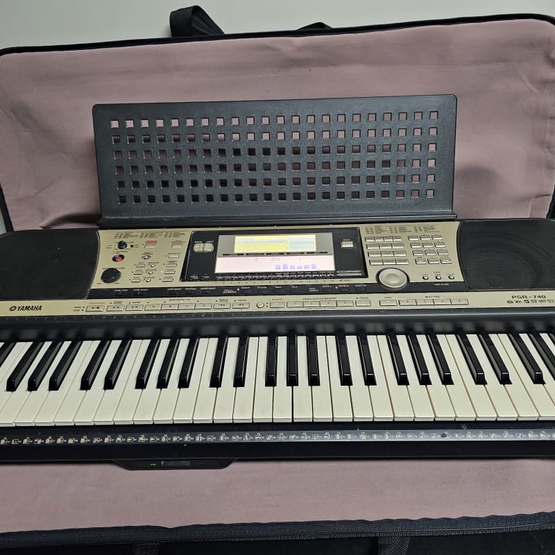 1999 Yamaha PSR-740 - Used Yamaha  Keyboard