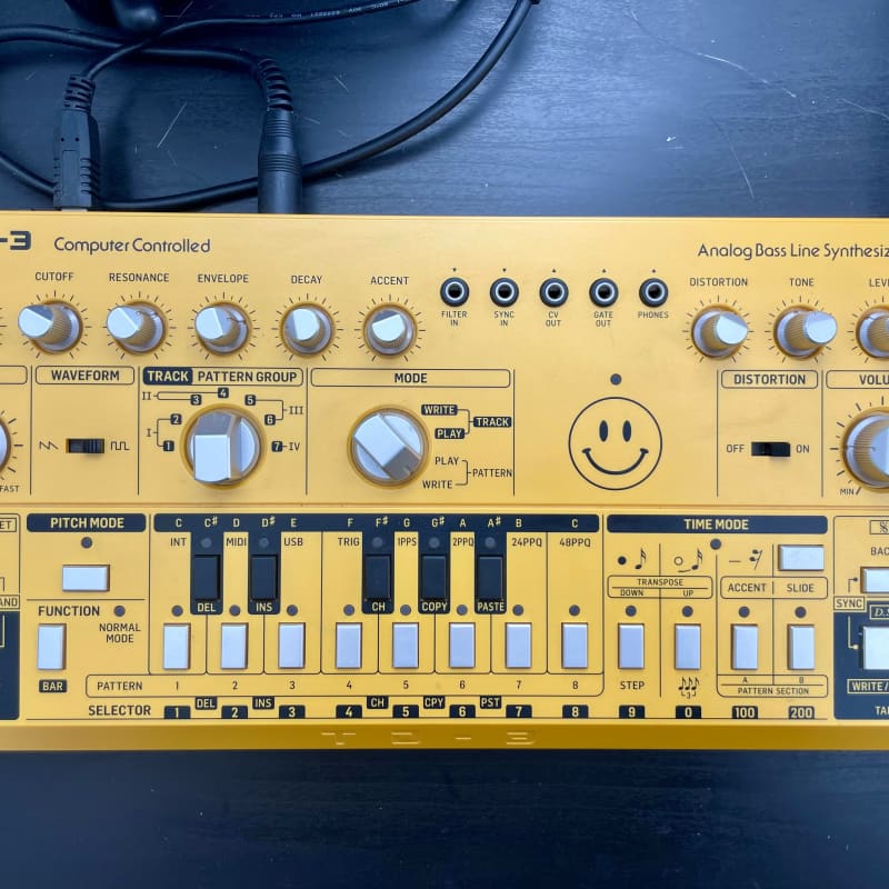 2021 - Present Behringer TD-3 Yellow Analog Bass Line Synthesi... - Used Behringer        Analog   Sequencer  Synth