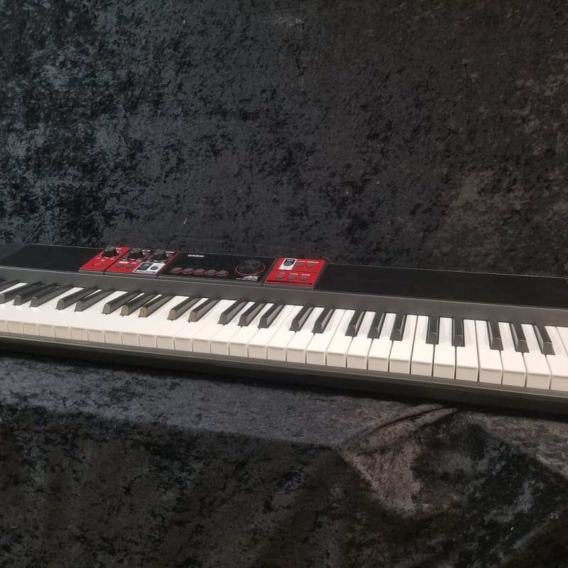 Casio CT-S1000V Arranger Keyboard - used Casio               Synth