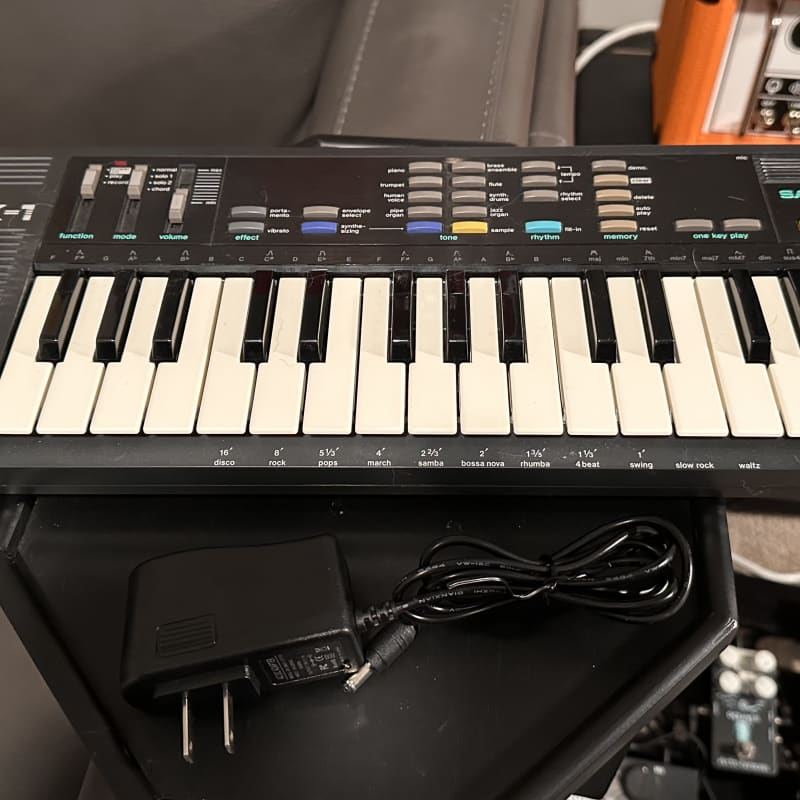 1986 Casio SK-1 32-Key Sampling Keyboard Black - Used Casio  Keyboard