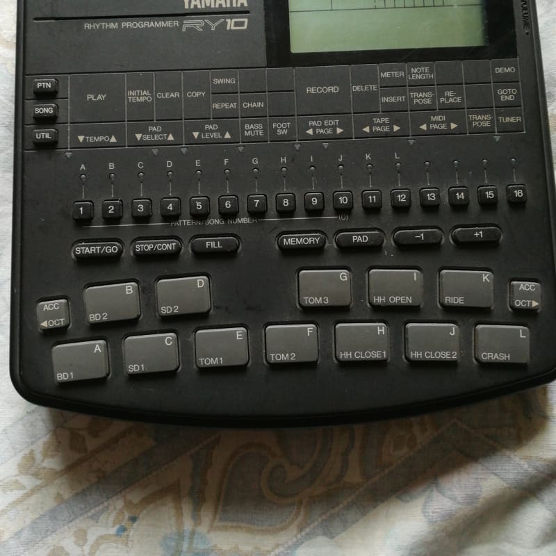 Yamaha RY 10 rhythm programmer drum machine groove box - used Yamaha           Drum Machine    Synth