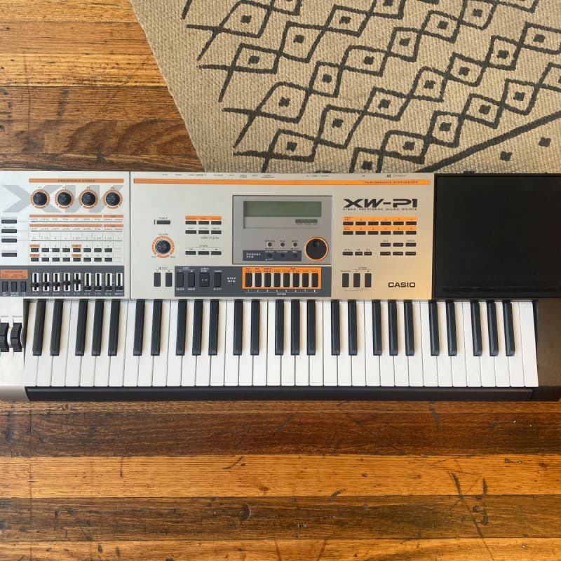 Casio XW-P1 Silver - used Casio               Synth