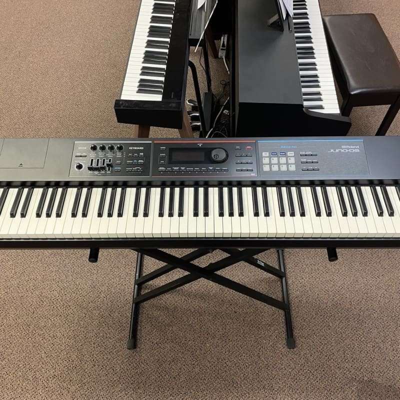 Roland Juno DS88 - used Roland               Synth