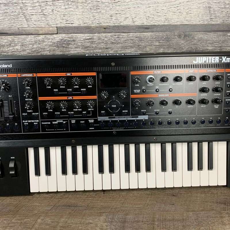 Roland Roland Jupiter XM 37 keys use + Gator bag GT-2412 - used Roland               Synth