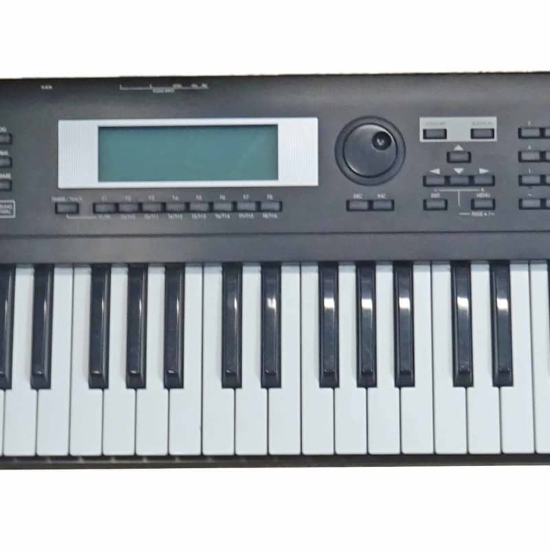 Korg TR 76 Music Workstation - used Korg      Workstation        Keyboard