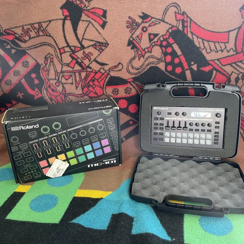 2019 Roland MC-101 Groovebox - used Roland   Grooveboxes