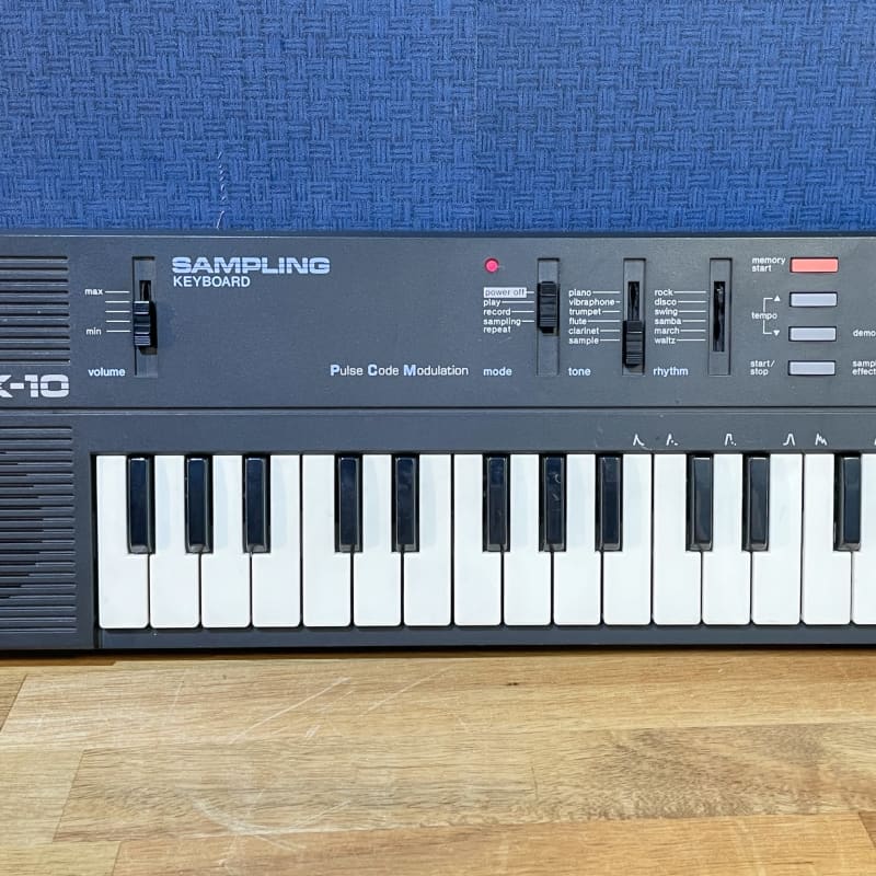 1980s Casio SK-10 32-Key Sampling Keyboard Black - used Casio               Synth