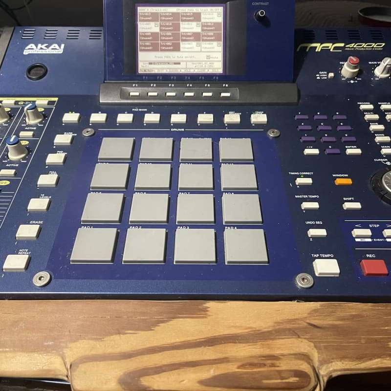 2002 - 2007 Akai MPC4000 Music Production Center Blue - used Akai   Pad