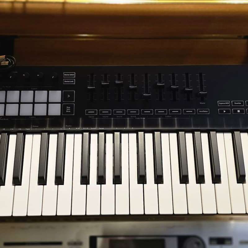 Novation Launchkey 49 - used Novation        MIDI Controllers      Keyboard