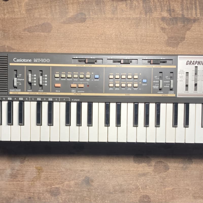 1980s Casio MT-100 Casiotone 49-Key Synthesizer Gray - used Casio              Keyboard