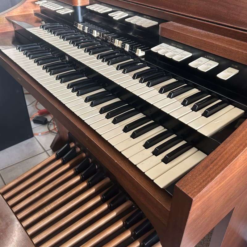 Hammond Organ - used Hammond      Organ