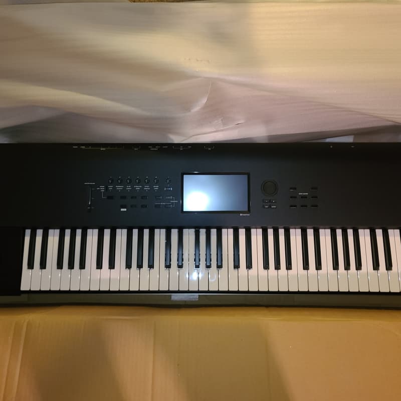 2020 - Present Korg Nautilus 73-Key Music Workstation Black - used Korg      Workstation