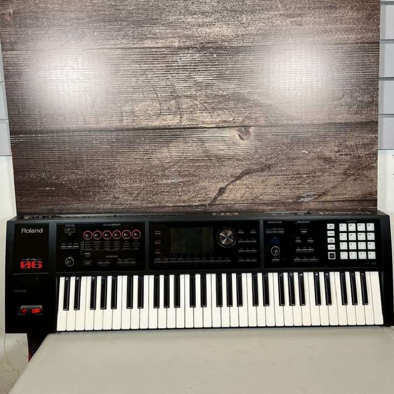 Roland FA-06 - used Roland    Digital  Workstation